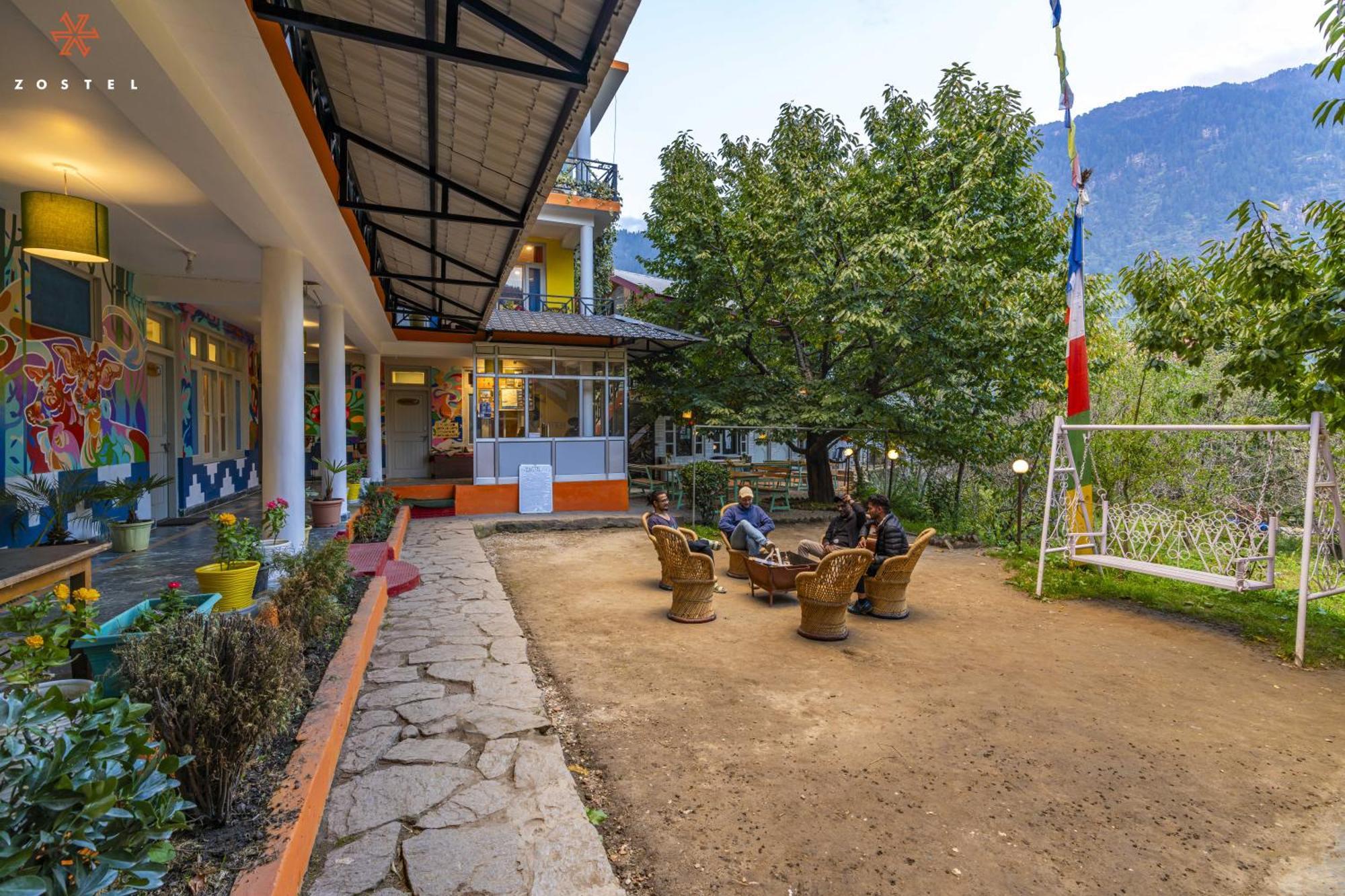 Zostel Old Manali Hostel Exterior photo