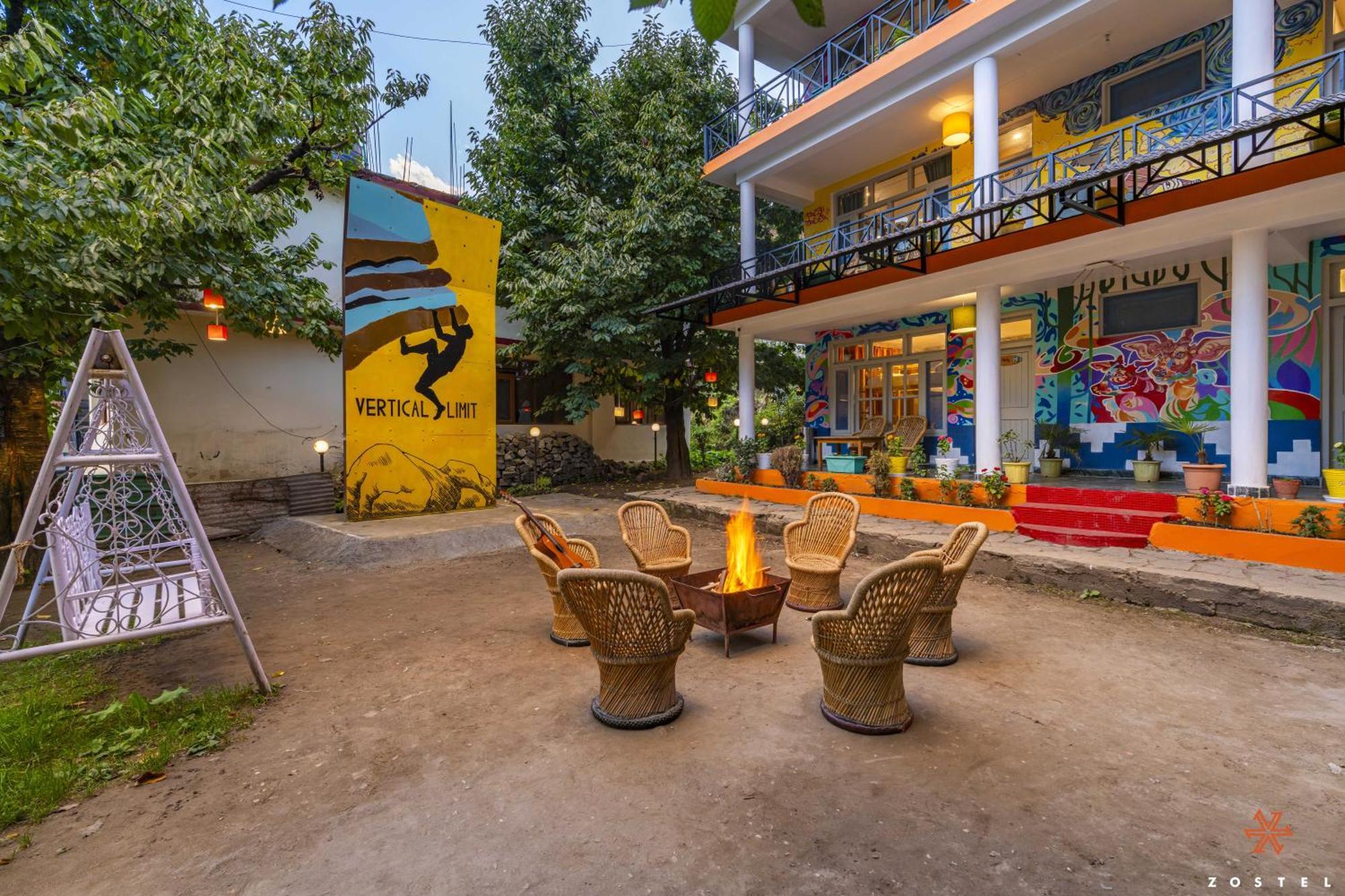 Zostel Old Manali Hostel Exterior photo