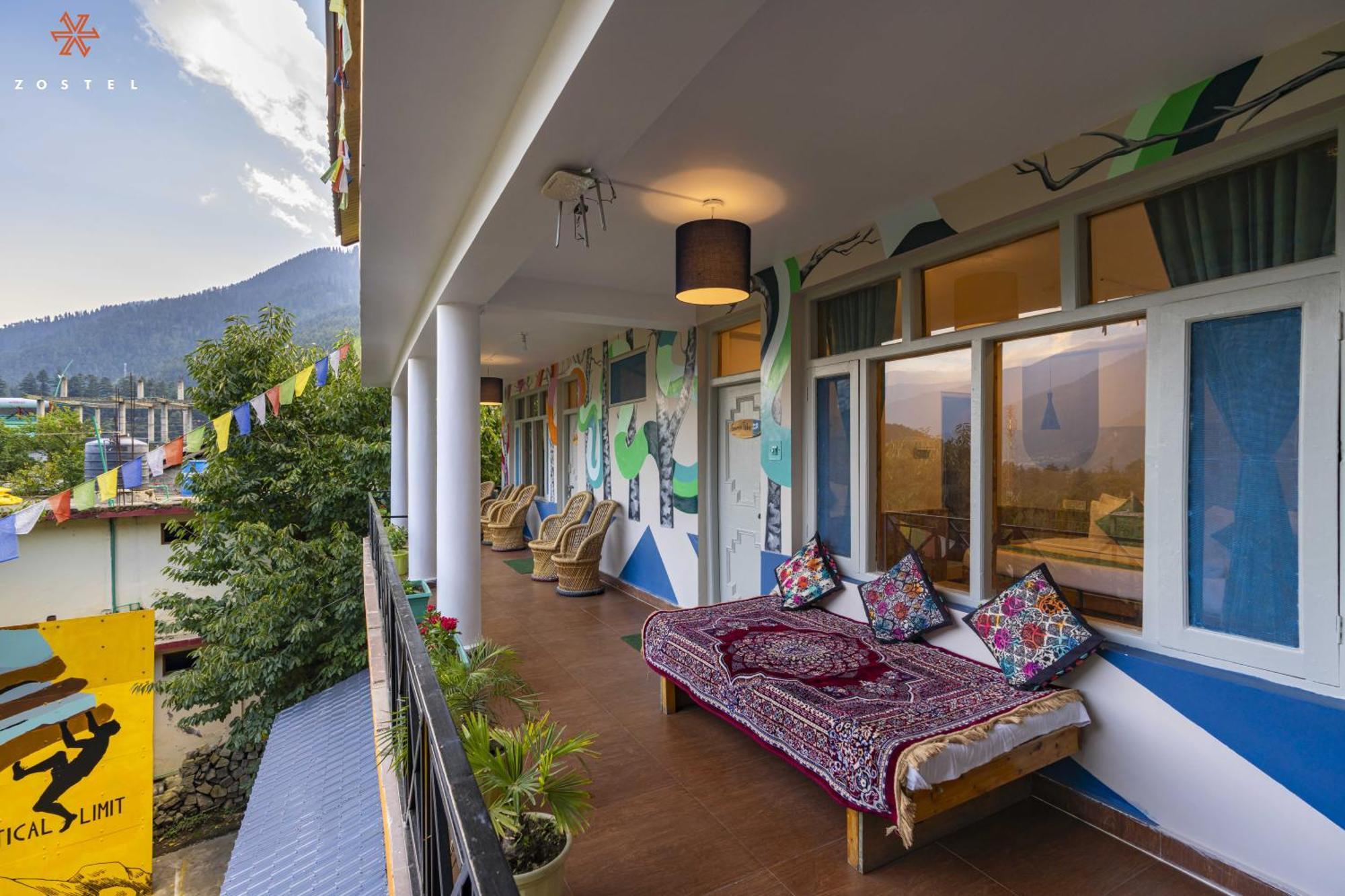 Zostel Old Manali Hostel Exterior photo