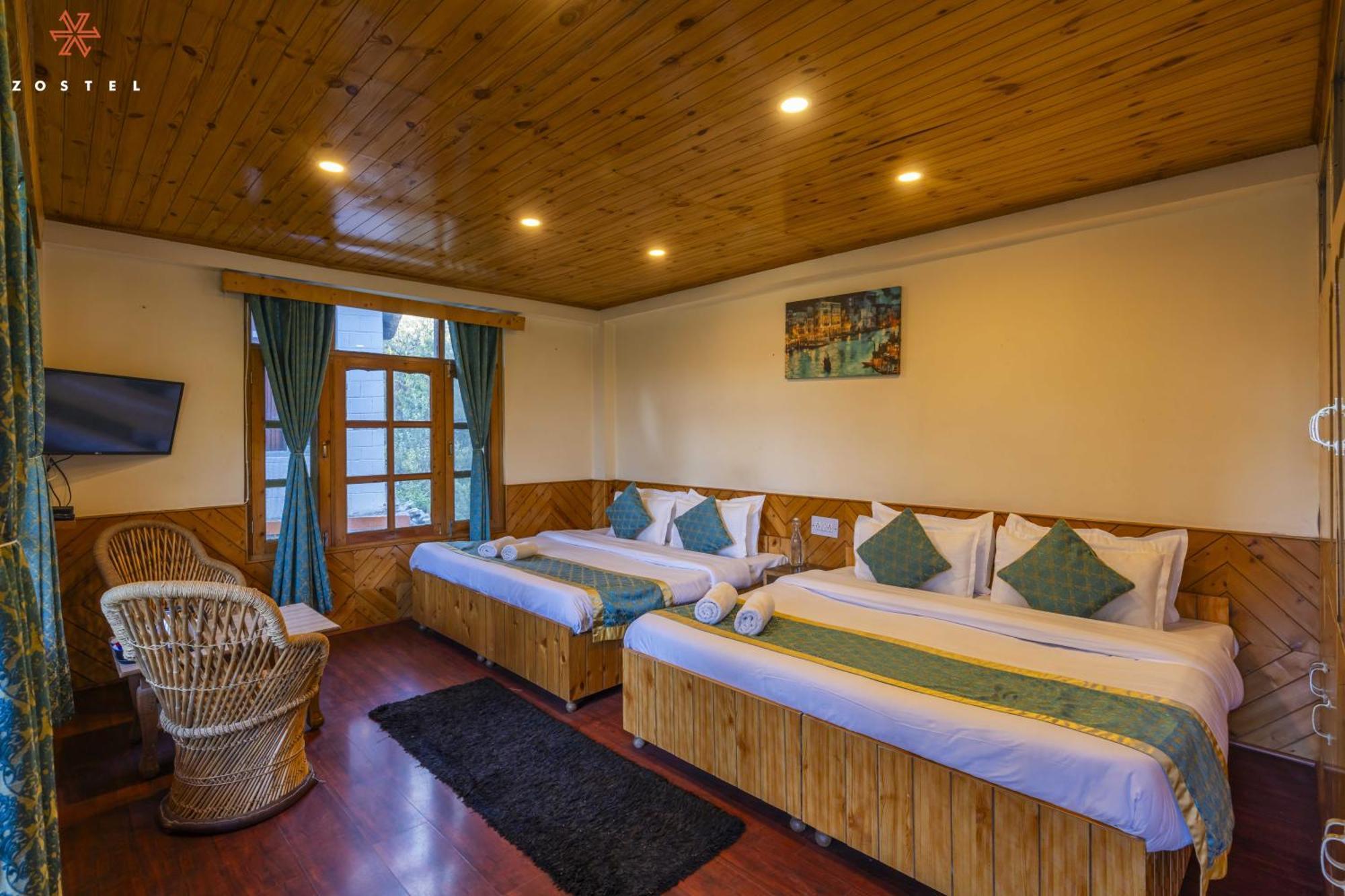 Zostel Old Manali Hostel Exterior photo